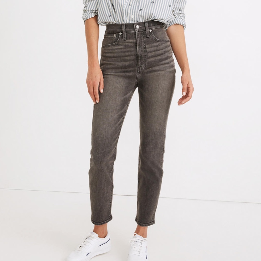 Madewell Mom Jean in Dinsmore Wash